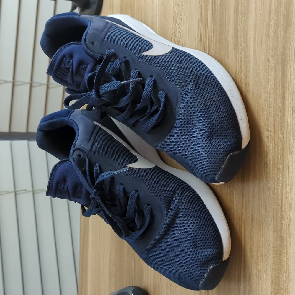 Nike Air Max Modern Essential Midnight Navy/White size 10.5